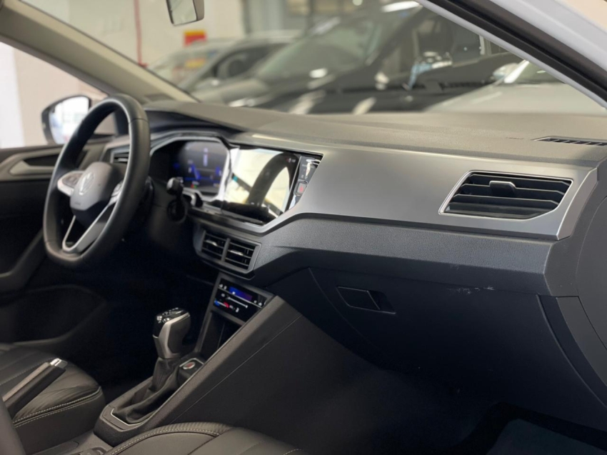 volkswagen nivus 1.0 200 tsi total flex comfortline automatico 4p 202610