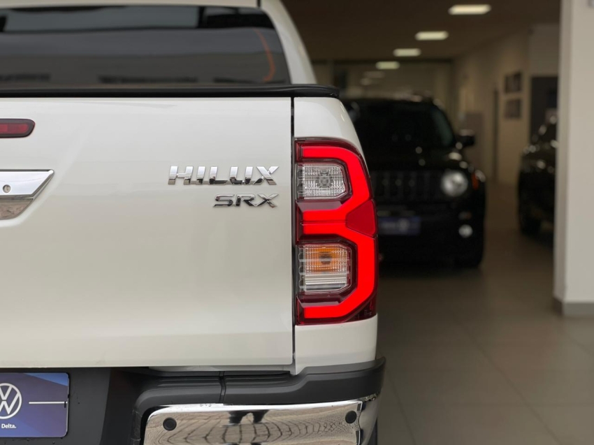 toyota hilux 2.8 d-4d turbo diesel cd srx limited 4x4 automatico 4p 202215