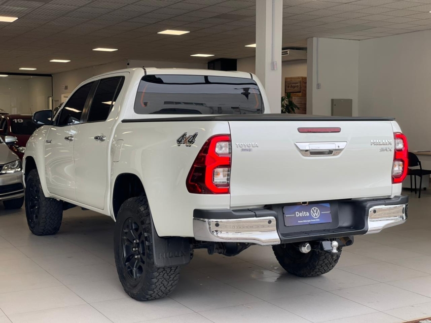 toyota hilux 2.8 d-4d turbo diesel cd srx limited 4x4 automatico 4p 202218