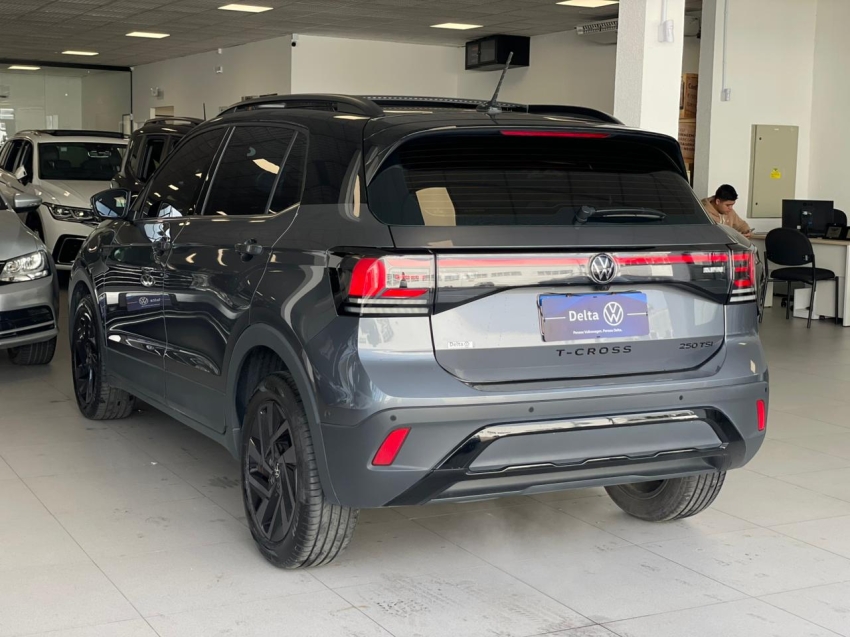 volkswagen t-cross 1.4 250 tsi total flex highline automatico 4p 202518
