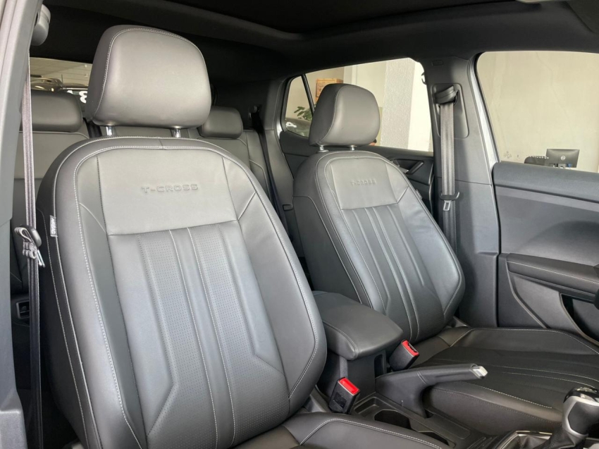 volkswagen t-cross 1.4 250 tsi total flex highline automatico 4p 202510