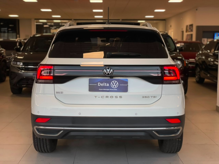 volkswagen t-cross 1.4 250 tsi total flex highline automatico 4p 202216