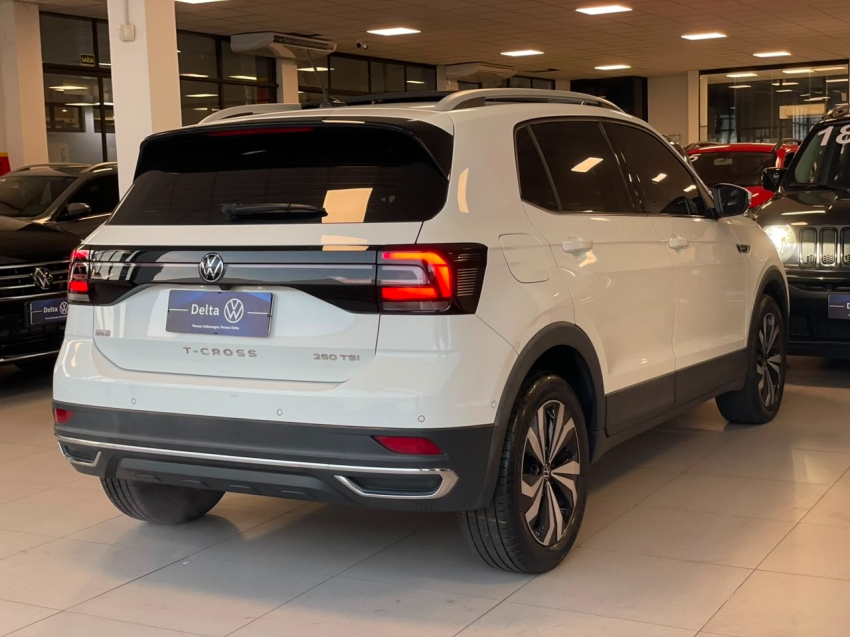 volkswagen t-cross 1.4 250 tsi total flex highline automatico 4p 202217