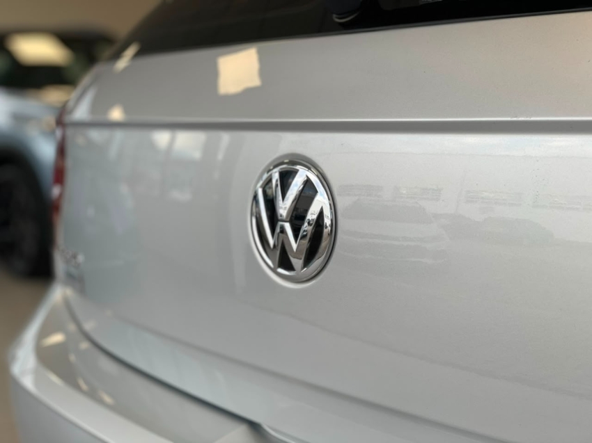 volkswagen polo 1.0 mpi total flex manual 4p 202013