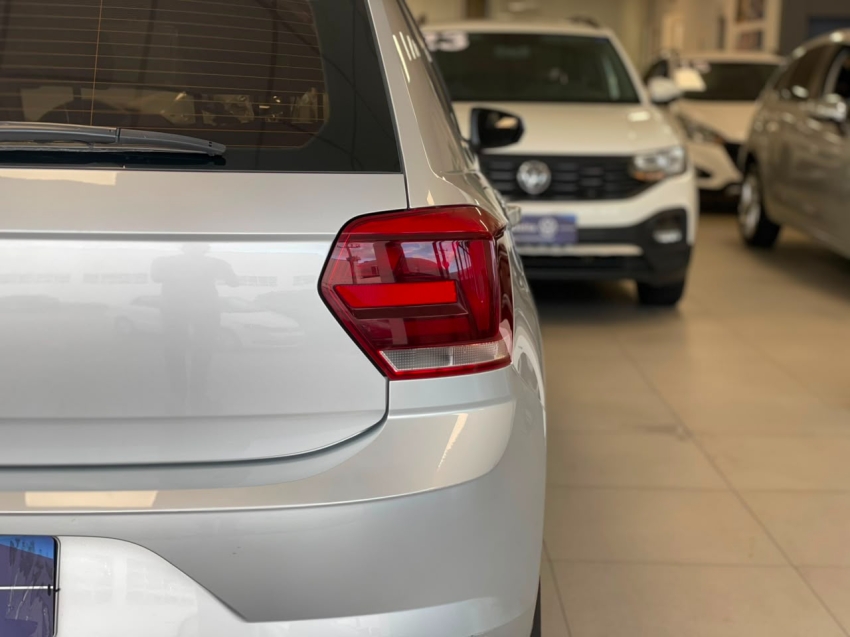 volkswagen polo 1.0 mpi total flex manual 4p 202014