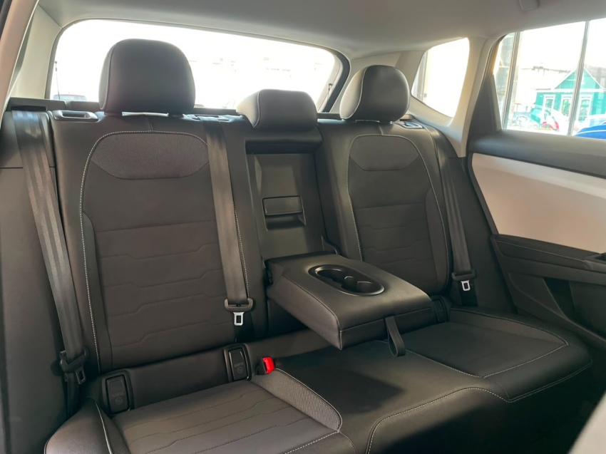 volkswagen taos 1.4 250 tsi total flex comfortline automatico 4p 202611