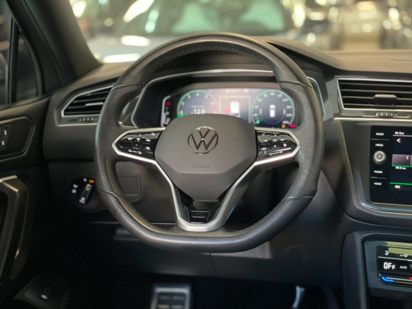 volkswagen tiguan 2.0 300 tsi gasolina allspace r-line automatico flex 4p 20247