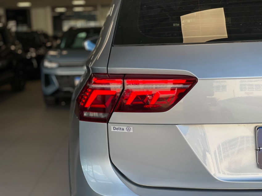 volkswagen tiguan 2.0 300 tsi gasolina allspace r-line automatico flex 4p 202415