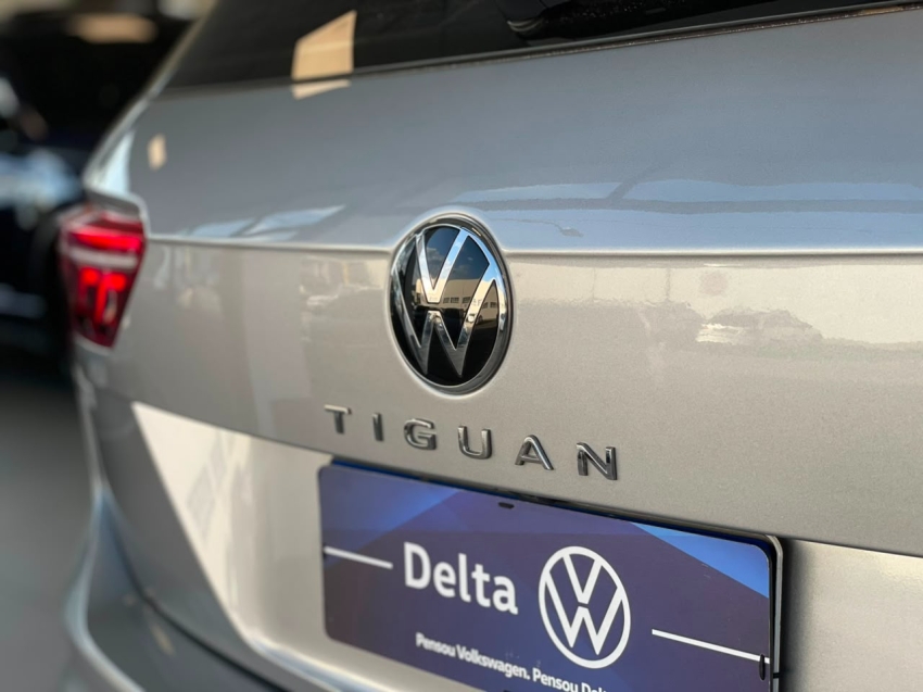 volkswagen tiguan 2.0 300 tsi gasolina allspace r-line automatico flex 4p 202416