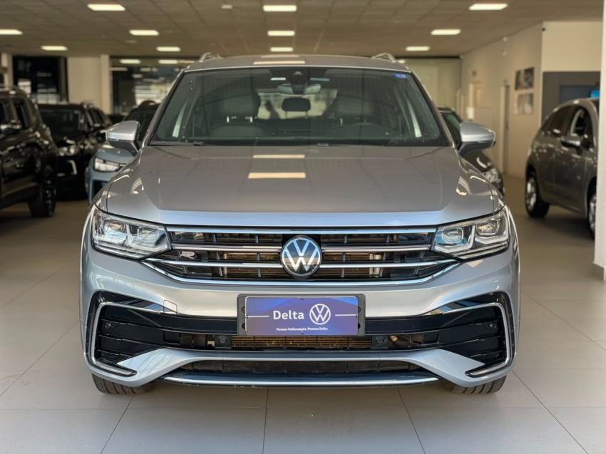 volkswagen tiguan 2.0 300 tsi gasolina allspace r-line automatico flex 4p 20241