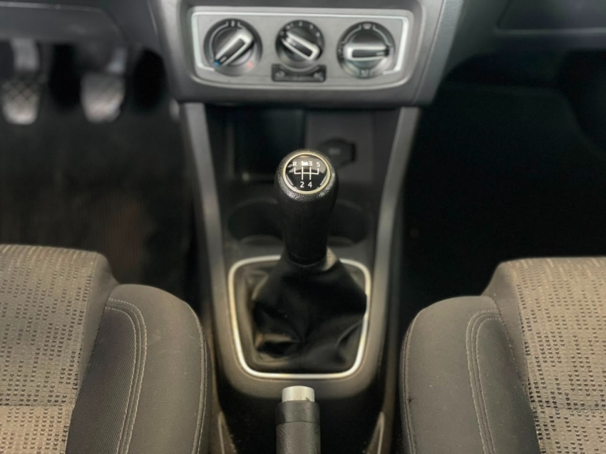 volkswagen fox 1.6 mi 8v flex 4p manual 201412