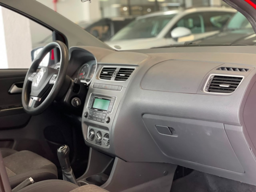 volkswagen fox 1.6 mi 8v flex 4p manual 201411