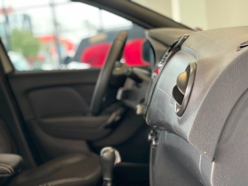 renault sandero 1.6 16v sce flex zen x-tronic 4p automatico 202013