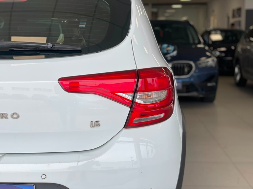 renault sandero 1.6 16v sce flex zen x-tronic 4p automatico 202015