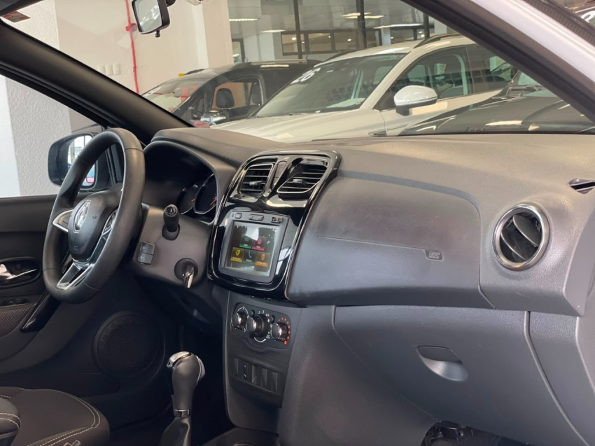 renault sandero 1.6 16v sce flex zen x-tronic 4p automatico 202010