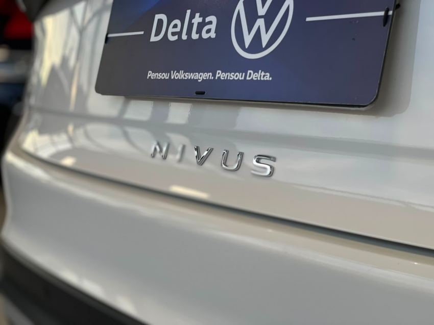 volkswagen nivus 1.0 200 tsi total flex highline automatico 4p 202517