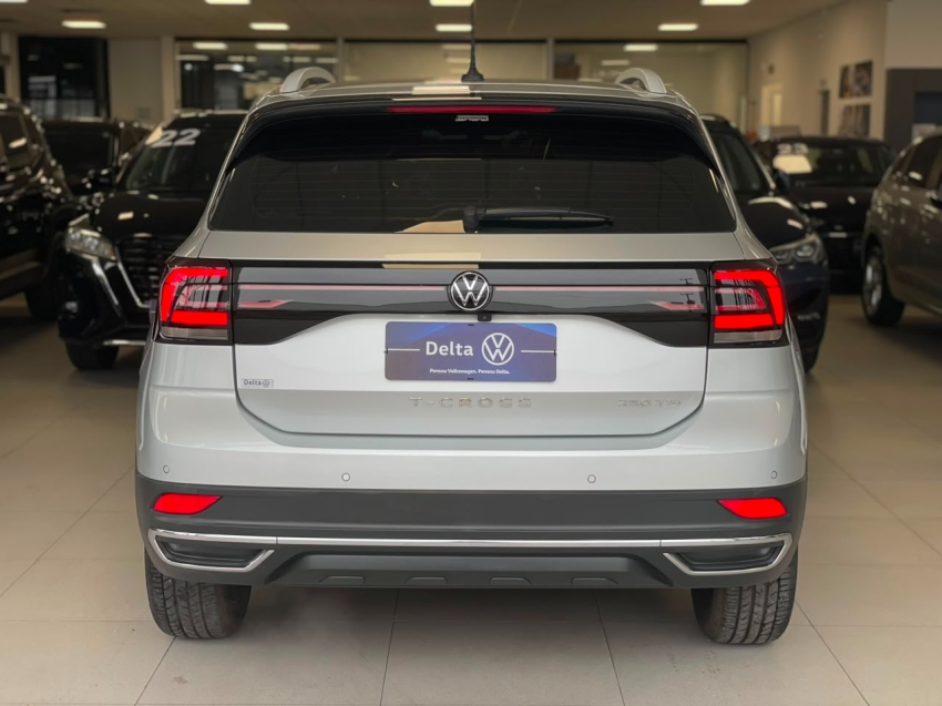 volkswagen t-cross 1.4 250 tsi total flex highline automatico 4p 202217