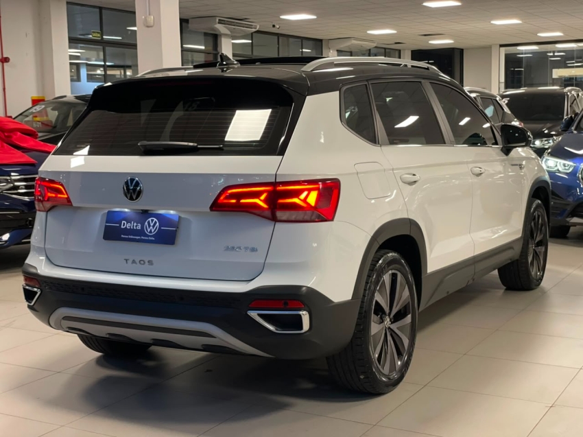 volkswagen taos 1.4 250 tsi total flex highline automatico 4p 202217