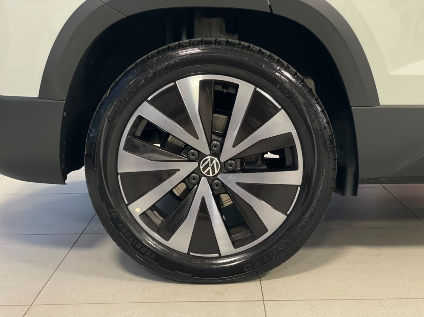 volkswagen taos 1.4 250 tsi total flex highline automatico 4p 20225