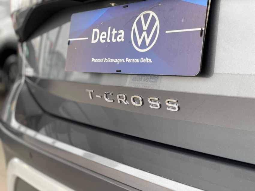 volkswagen t-cross 1.0 200 tsi total flex comfortline automatico 4p 202514