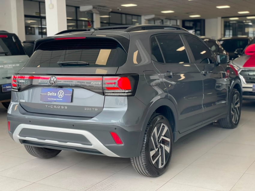 volkswagen t-cross 1.0 200 tsi total flex comfortline automatico 4p 202516