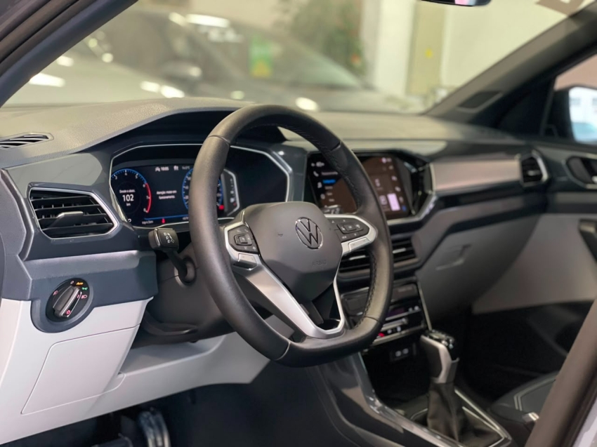 volkswagen t-cross 1.4 250 tsi total flex highline automatico 4p 20235