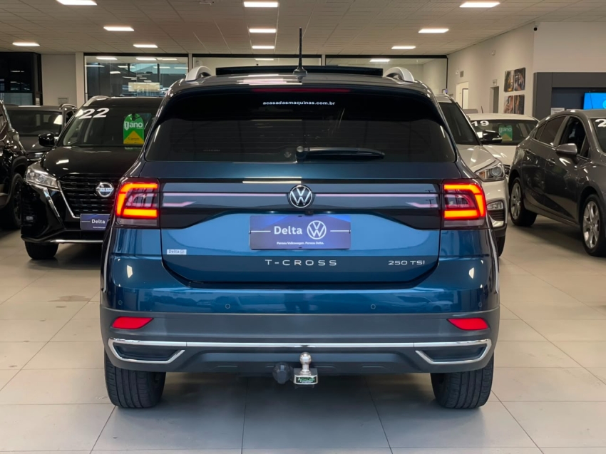 volkswagen t-cross 1.4 250 tsi total flex highline automatico 4p 202218