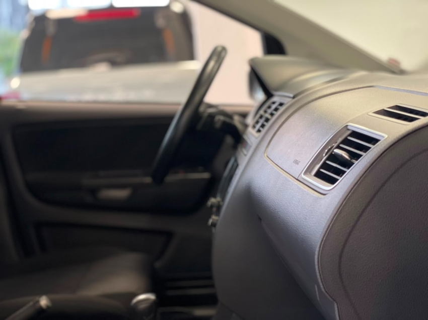 volkswagen fox 1.6 msi highline 16v flex 4p automatizado automatico 201813