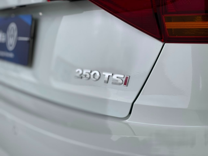 volkswagen jetta 1.4 250 tsi total flex tiptronic 4p automatico 201814