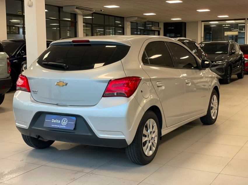chevrolet onix 1.4 mpfi advantage 8v flex 4p automatico 201816