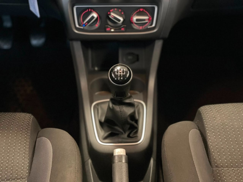 volkswagen fox 1.6 msi total flex connect 4p manual 201910