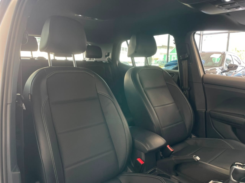 volkswagen t-cross 1.0 200 tsi total flex comfortline automatico 4p 202413