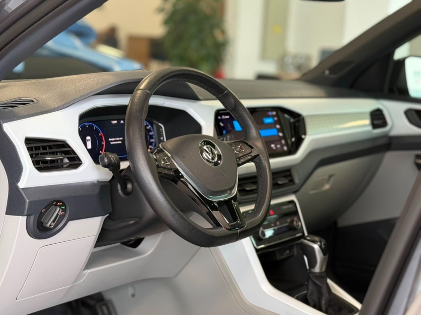 volkswagen t-cross 1.4 250 tsi total flex highline automatico 4p 20215