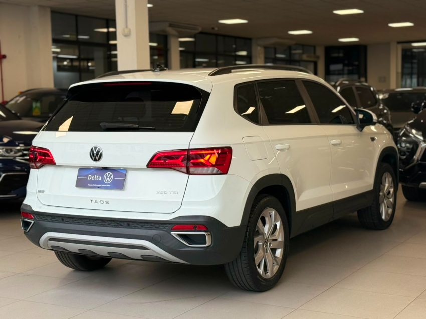 volkswagen taos 1.4 250 tsi total flex comfortline automatico 4p 202216