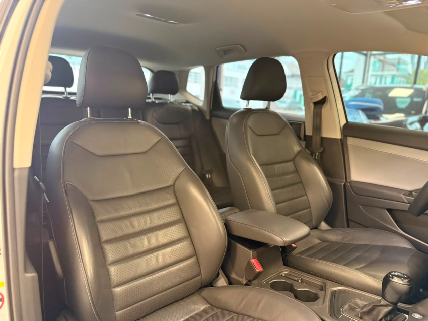 volkswagen taos 1.4 250 tsi total flex comfortline automatico 4p 202213