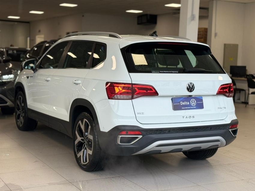 volkswagen taos 1.4 250 tsi total flex highline automatico 4p 202419