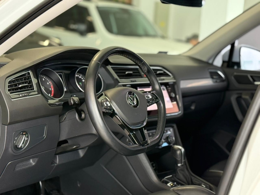 volkswagen tiguan 1.4 250 tsi total flex allspace comfortline tiptronic 4p automatico 20185