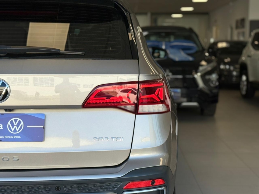 volkswagen taos 1.4 250 tsi total flex highline automatico 4p 202414