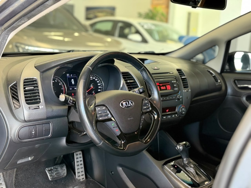 kia cerato 1.6 sx 16v flex 4p automatico 20186