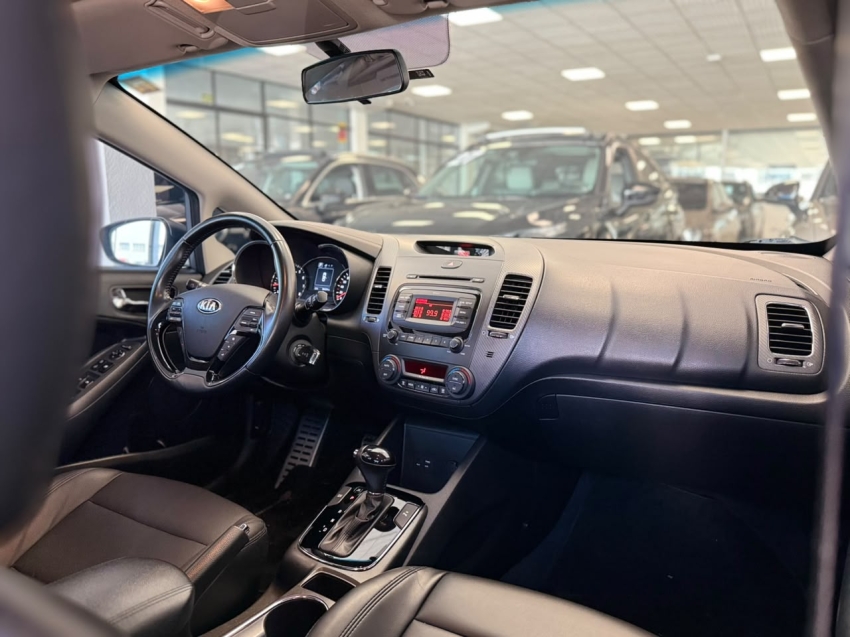 kia cerato 1.6 sx 16v flex 4p automatico 201811