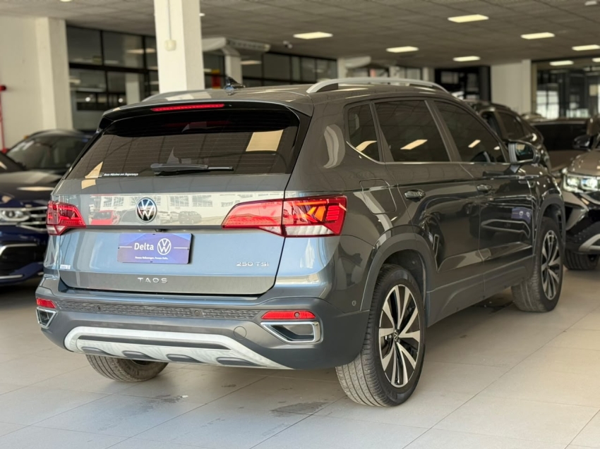 volkswagen taos 1.4 250 tsi total flex highline automatico 4p 202417