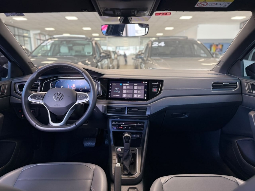 volkswagen nivus 1.0 200 tsi total flex highline automatico 4p 202410
