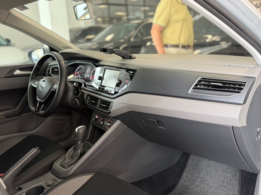 volkswagen virtus 1.0 200 tsi comfortline automatico flex 4p 201811
