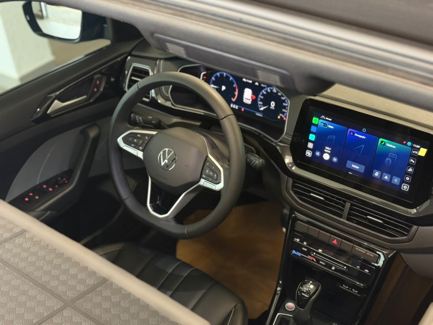 volkswagen t-cross 1.0 200 tsi total flex comfortline automatico 4p 202612