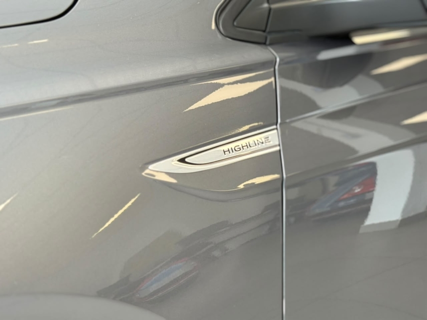 volkswagen virtus 1.0 200 tsi highline automatico flex 4p 20244