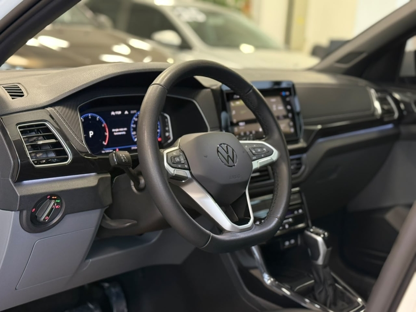 volkswagen t-cross 1.0 200 tsi total flex comfortline automatico 4p 20256
