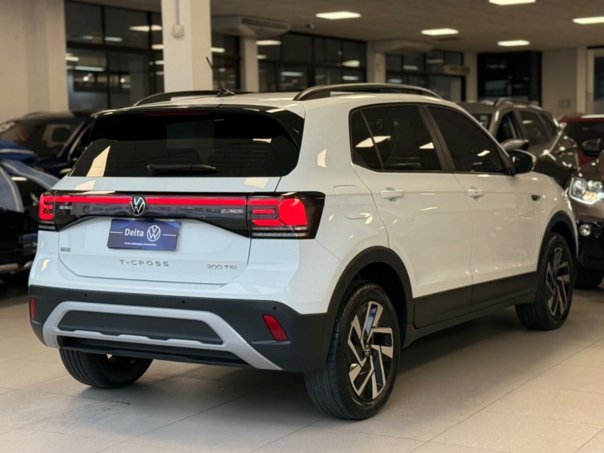 volkswagen t-cross 1.0 200 tsi total flex comfortline automatico 4p 202515