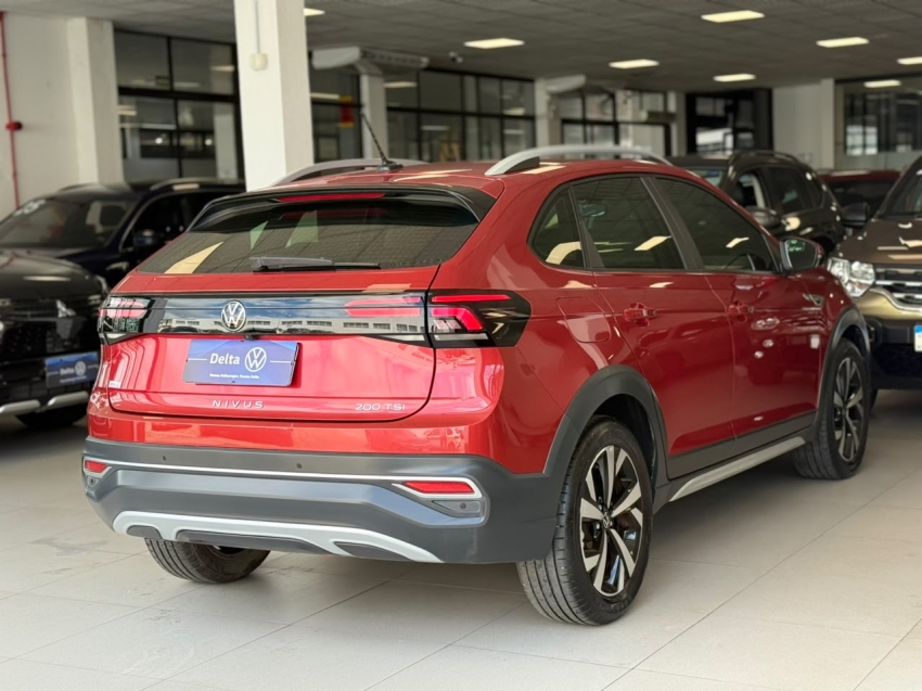 volkswagen nivus 1.0 200 tsi total flex highline automatico 4p 202313