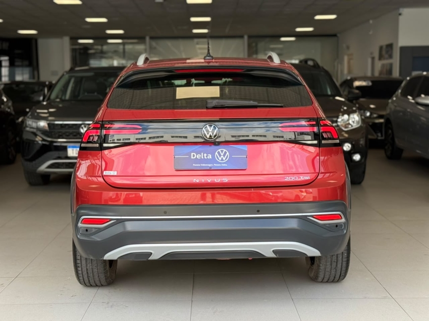 volkswagen nivus 1.0 200 tsi total flex highline automatico 4p 202314