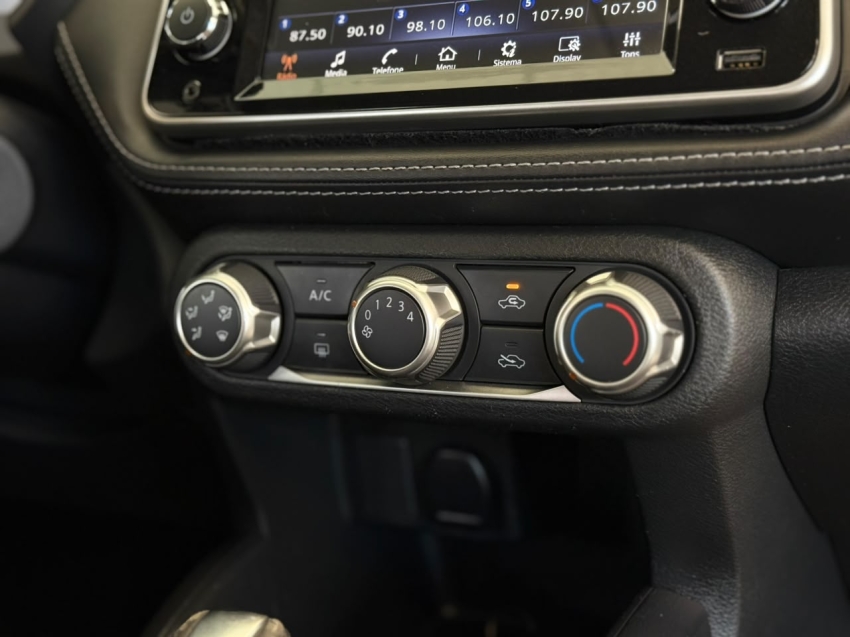 nissan kicks 1.6 16v flexstart sv 4p xtronic flex automatico 202014